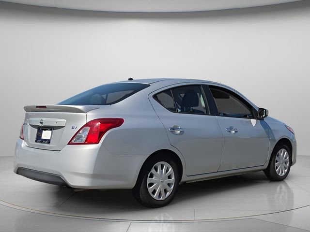 Used 2018 Nissan Versa SV image 7