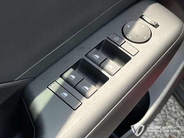 New 2026 Hyundai Kona SE FWD image 12