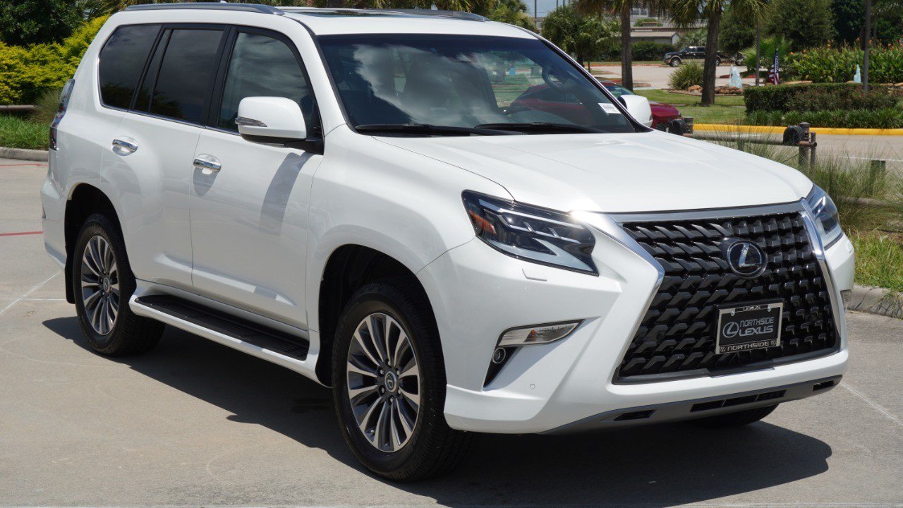 Certified 2022 Lexus GX 460 Luxury w/ Accessory Package AWD/4WD image 3
