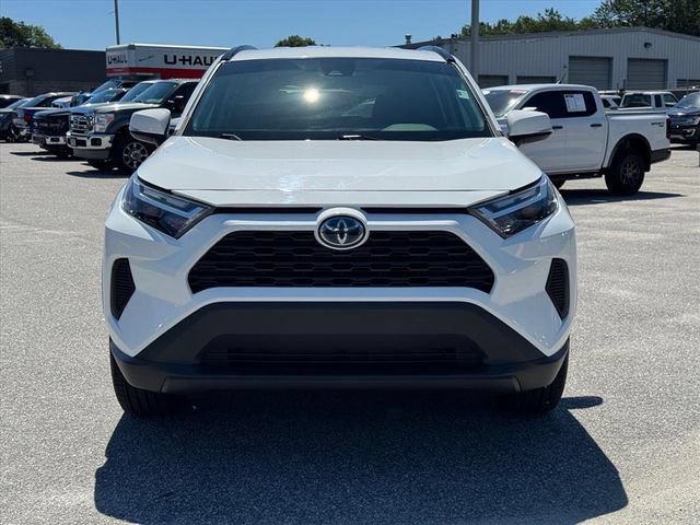 Used 2023 Toyota RAV4 XLE AWD/4WD image 8