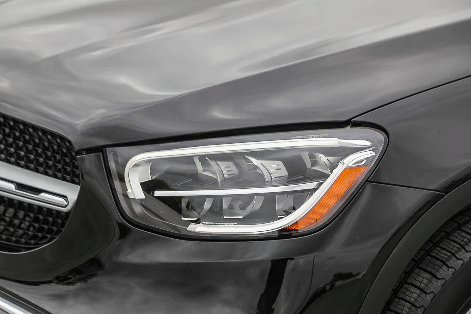 Used 2022 Mercedes-Benz GLC 300 4MATIC Coupe image 8