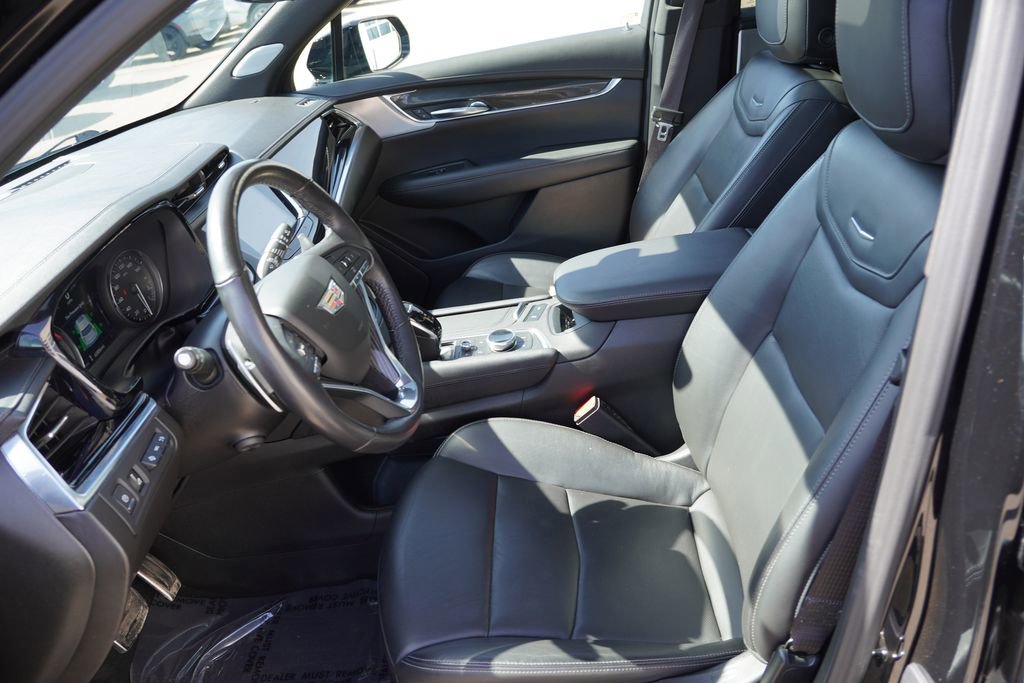 Used 2022 Cadillac XT6 Sport w/ Technology Package image 15