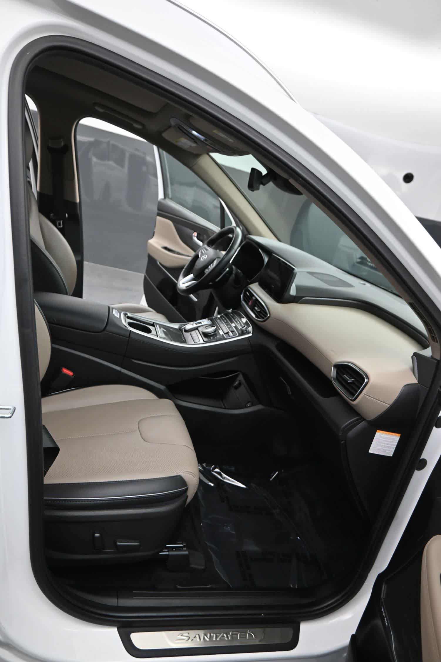 Used 2023 Hyundai Santa Fe Limited AWD/4WD image 16