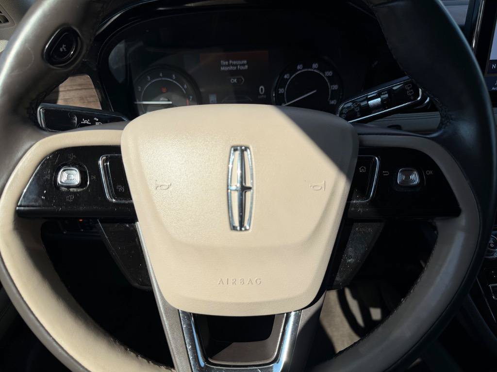 Used 2020 Lincoln Corsair Reserve w/ Equipment Group 201A AWD/4WD image 11