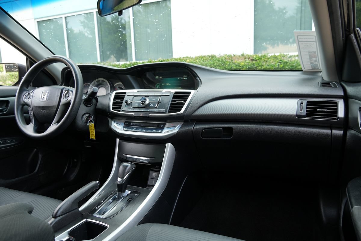Used 2015 Honda Accord LX image 7
