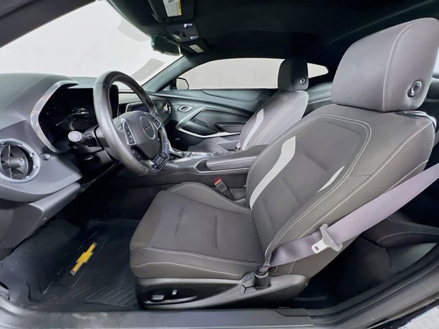 Used 2017 Chevrolet Camaro LT w/ RS Package image 10