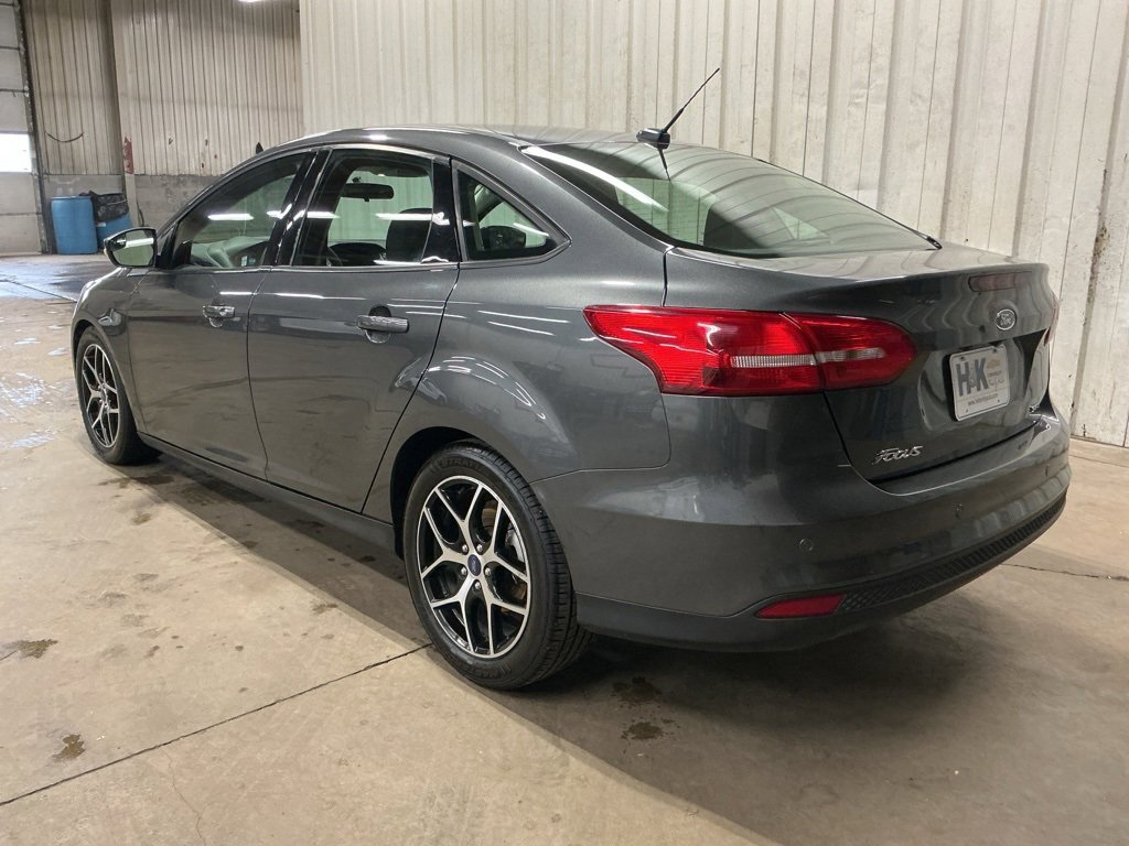 Used 2017 Ford Focus SEL image 5