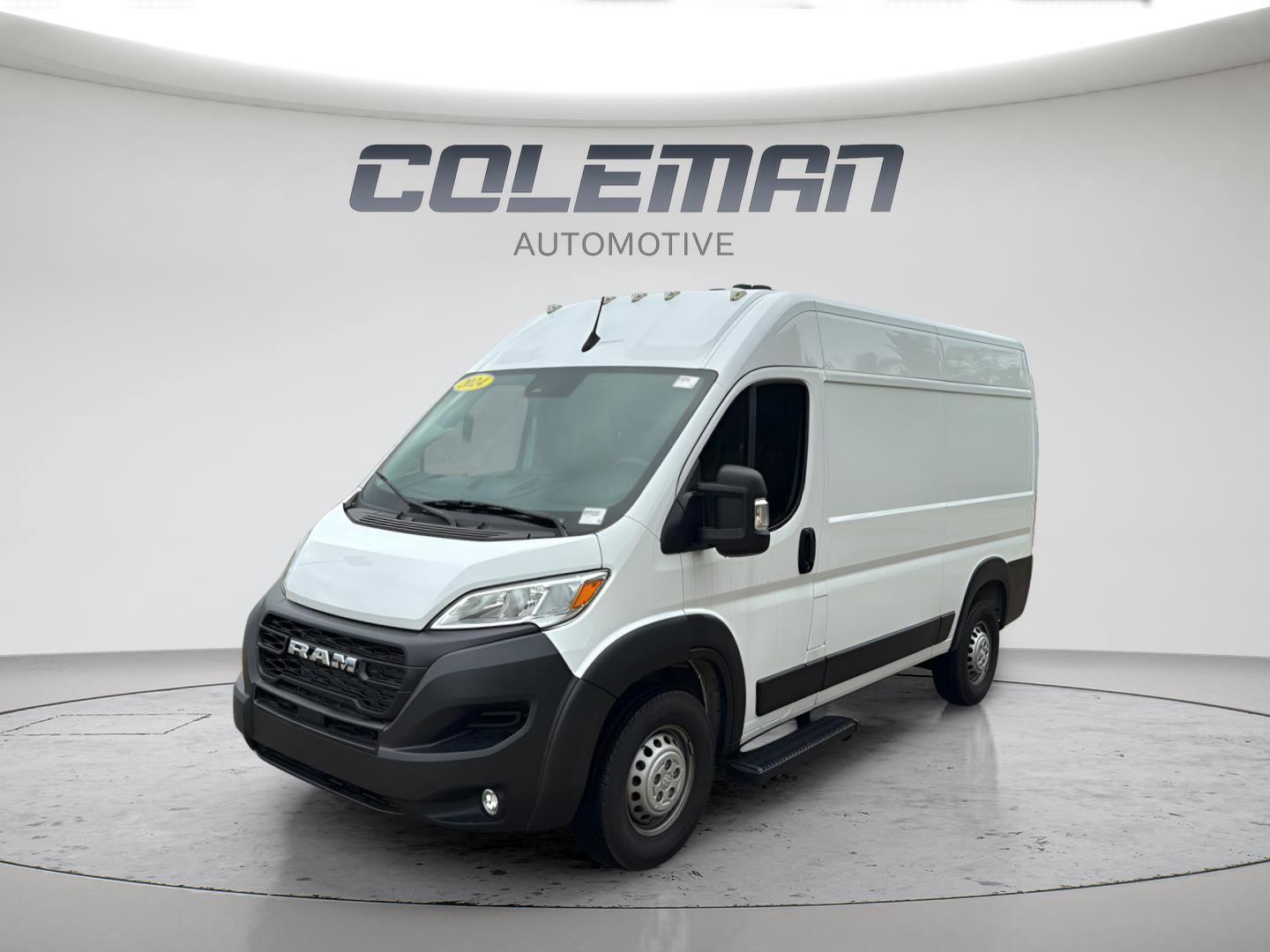 Used 2024 RAM ProMaster 2500 w/ Convenience Group FWD image 1