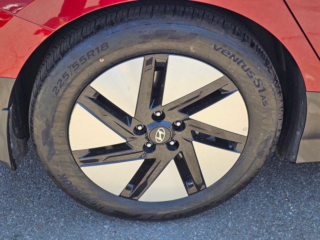 Certified 2023 Hyundai Ioniq 6 SEL RWD image 7