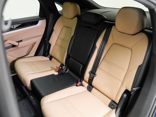 New 2026 Porsche Cayenne Coupe image 26