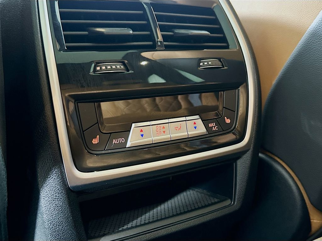 Used 2023 BMW X5 xDrive40i w/ M Sport Package image 30