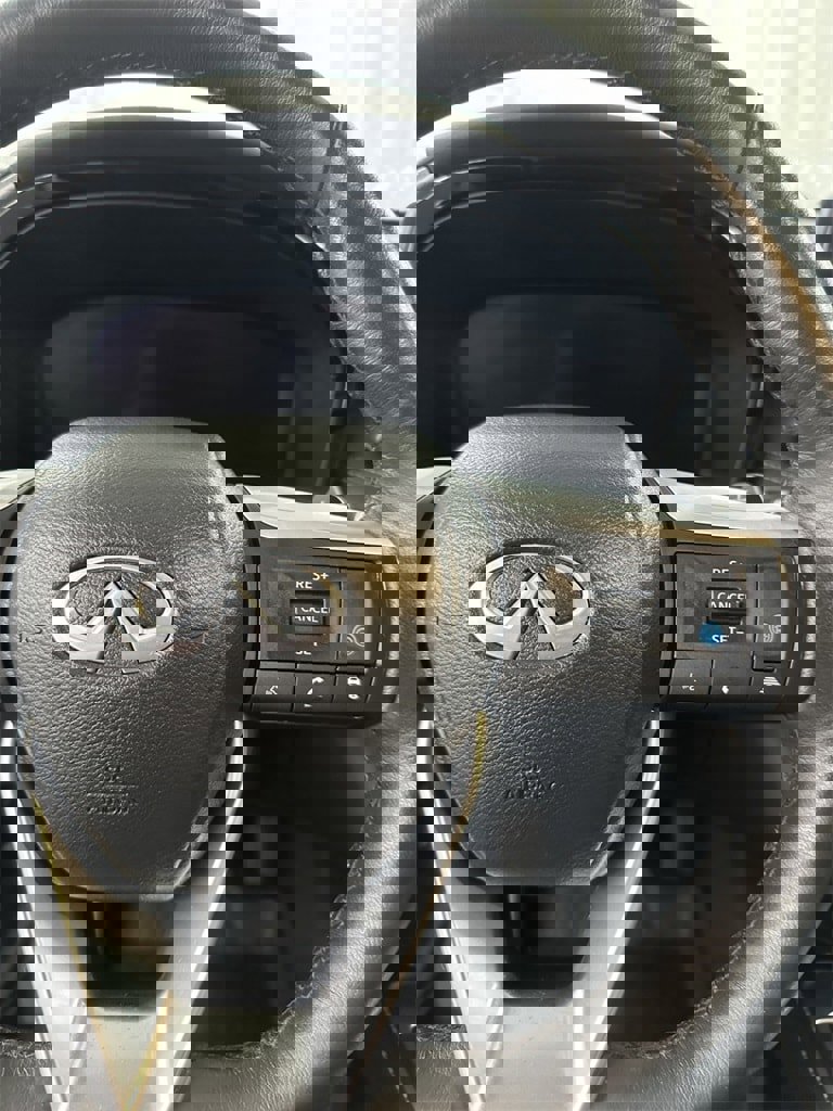 Used 2023 INFINITI QX60 Luxe image 17