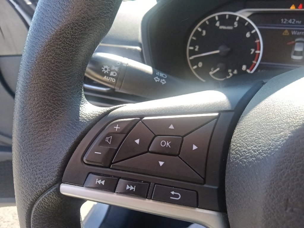 Used 2023 Nissan Altima 2.5 SV image 18