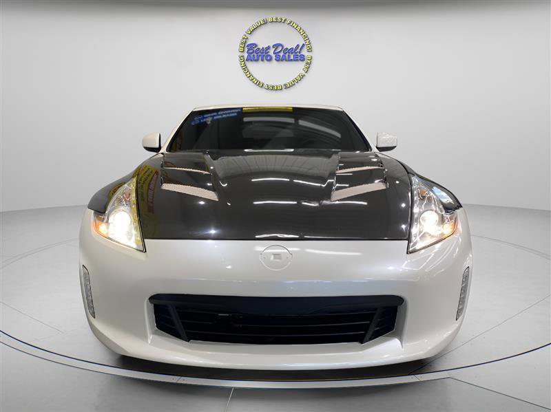 Used 2017 Nissan 370Z Coupe image 8