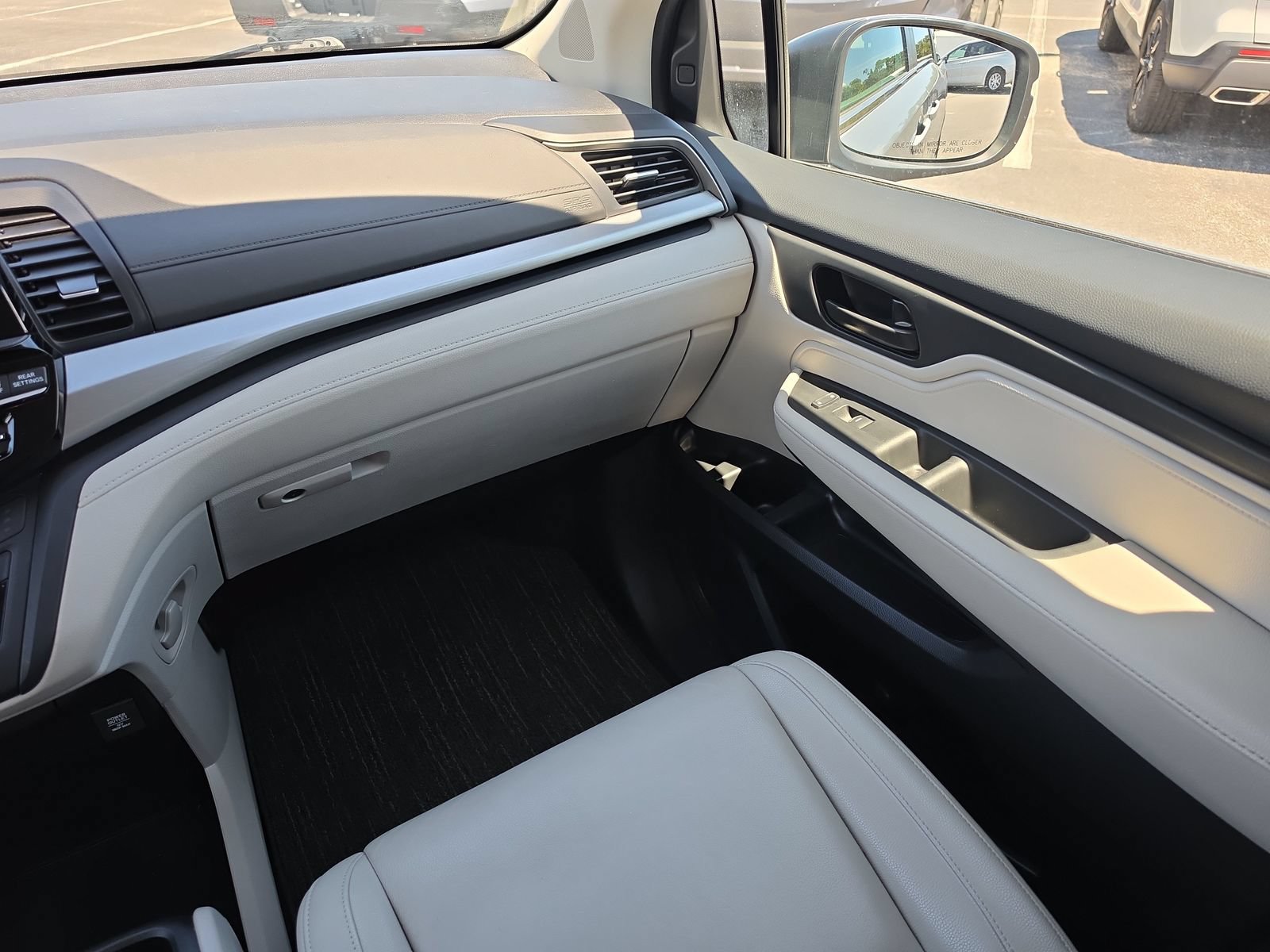 Used 2025 Honda Odyssey EX-L image 12
