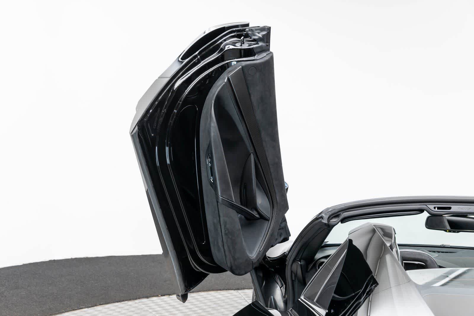 Used 2023 McLaren 720S Spider RWD image 22