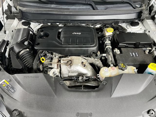 Used 2021 Jeep Cherokee High Altitude AWD/4WD image 29