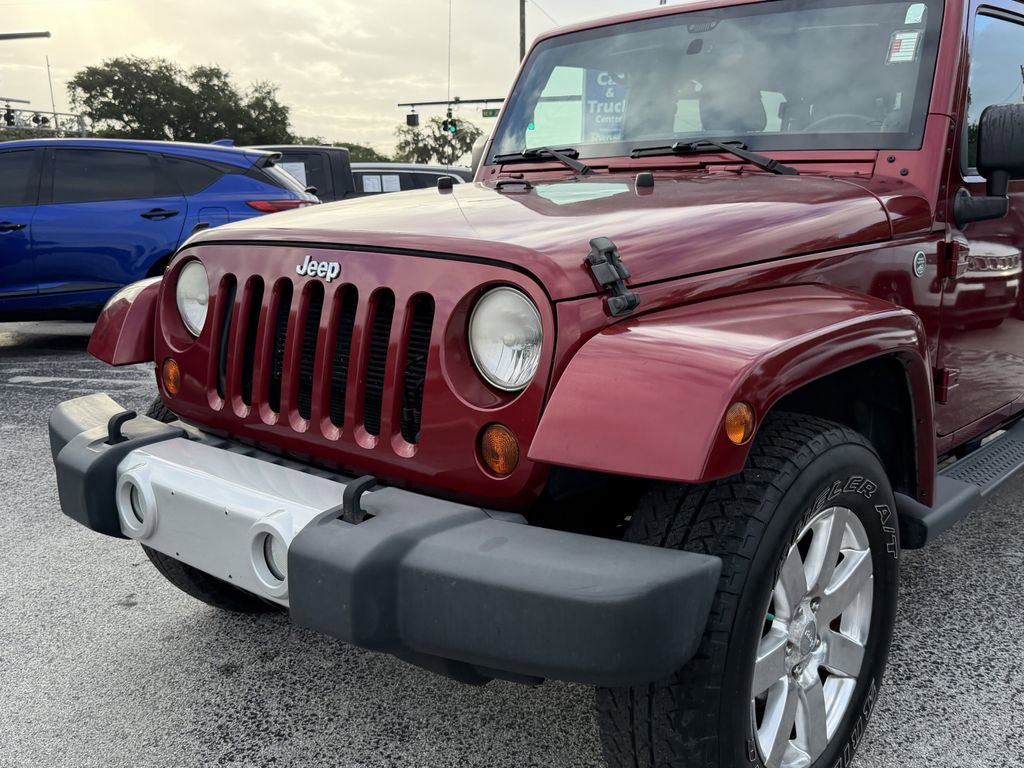 Used 2012 Jeep Wrangler Unlimited Sahara w/ Dual Top Group image 10