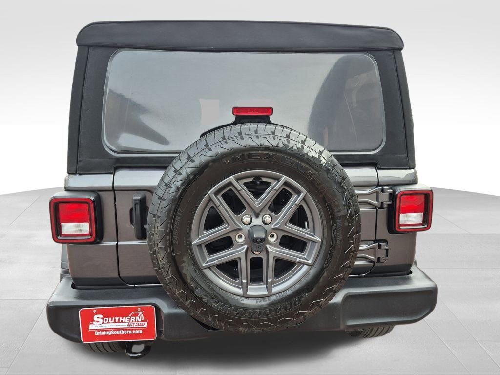 Used 2024 Jeep Wrangler Sport S image 5