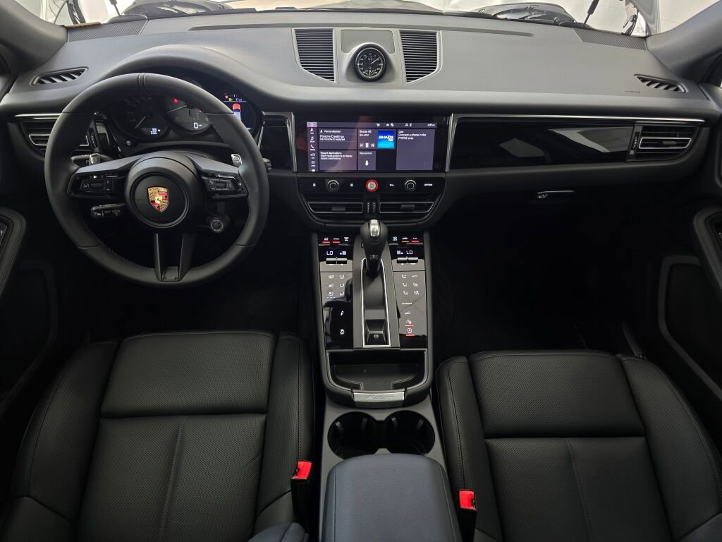 New 2025 Porsche Macan S image 19