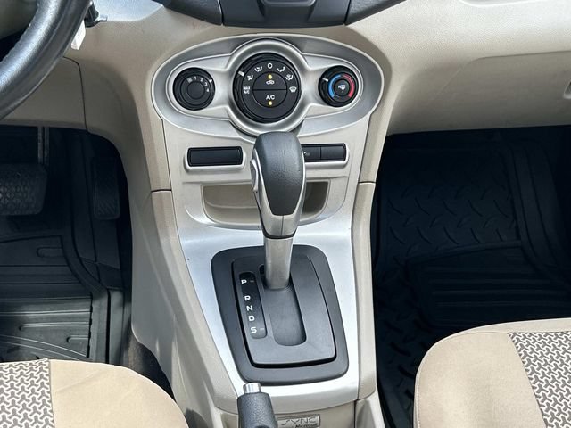 Used 2014 Ford Fiesta SE FWD image 16