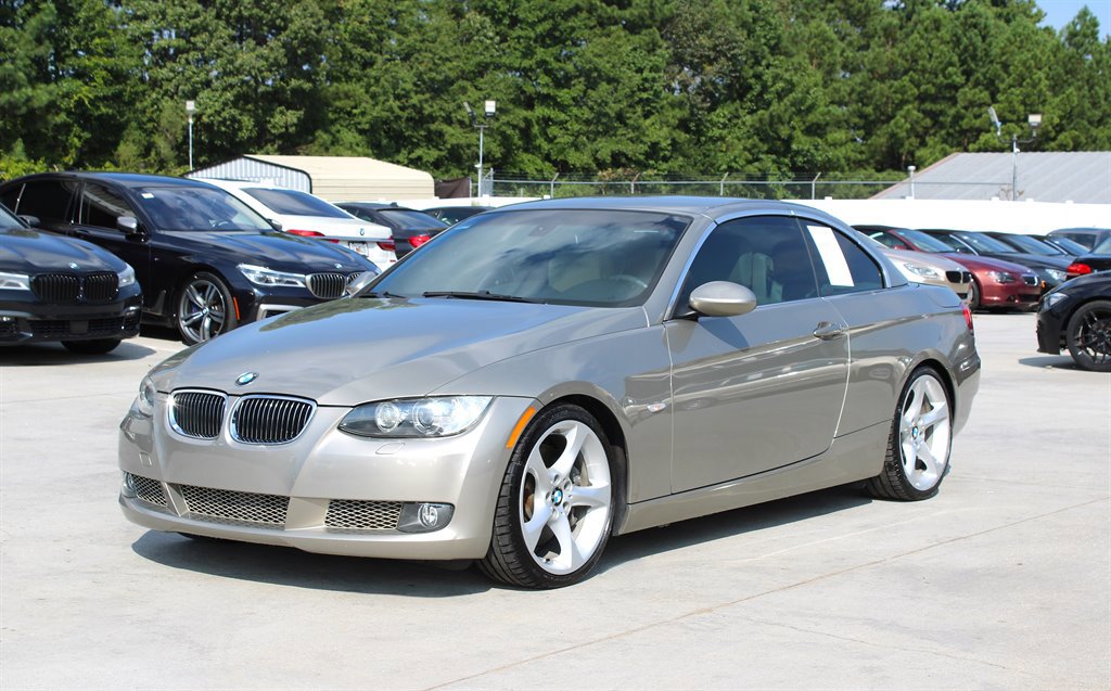Used 2009 BMW 335i Convertible image 5