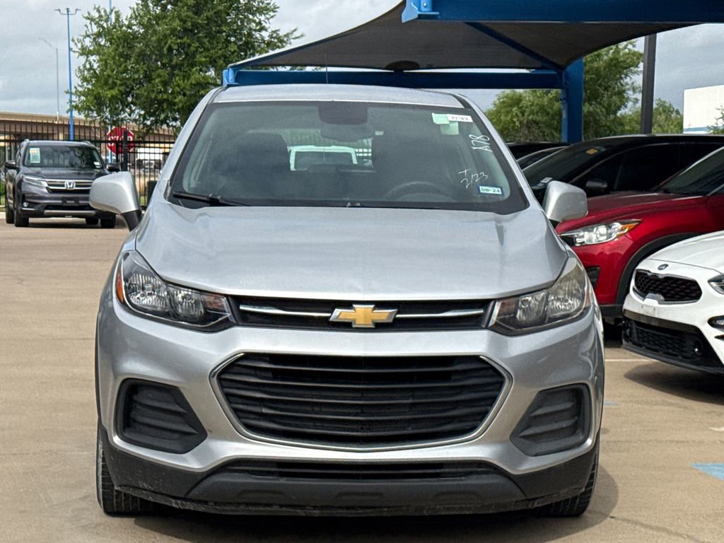 Used 2017 Chevrolet Trax LS image 3