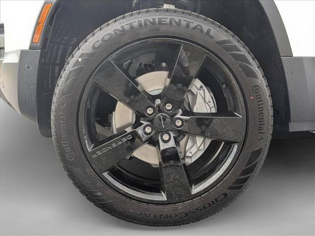 New 2026 Land Rover Defender 110 S AWD/4WD image 10