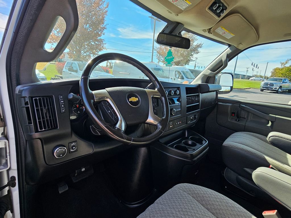 Used 2019 Chevrolet Express 3500 LT w/ LT Preferred Equipment Group image 11