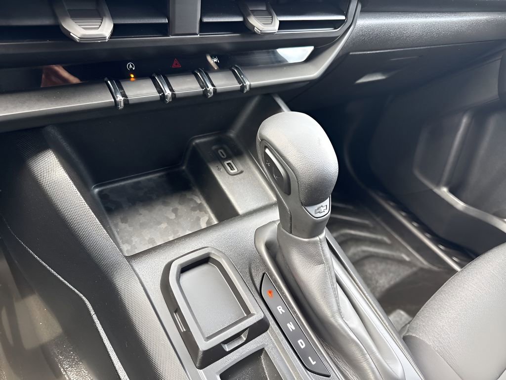 Used 2023 Chevrolet Colorado W/T RWD image 15