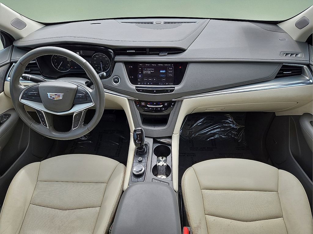 Used 2021 Cadillac XT5 Premium Luxury image 17
