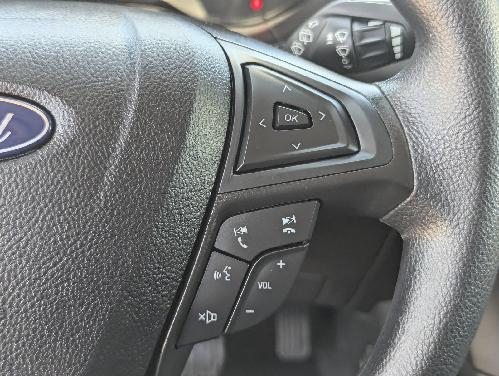 Used 2022 Ford Edge SE w/ Black Appearance Package AWD/4WD image 30