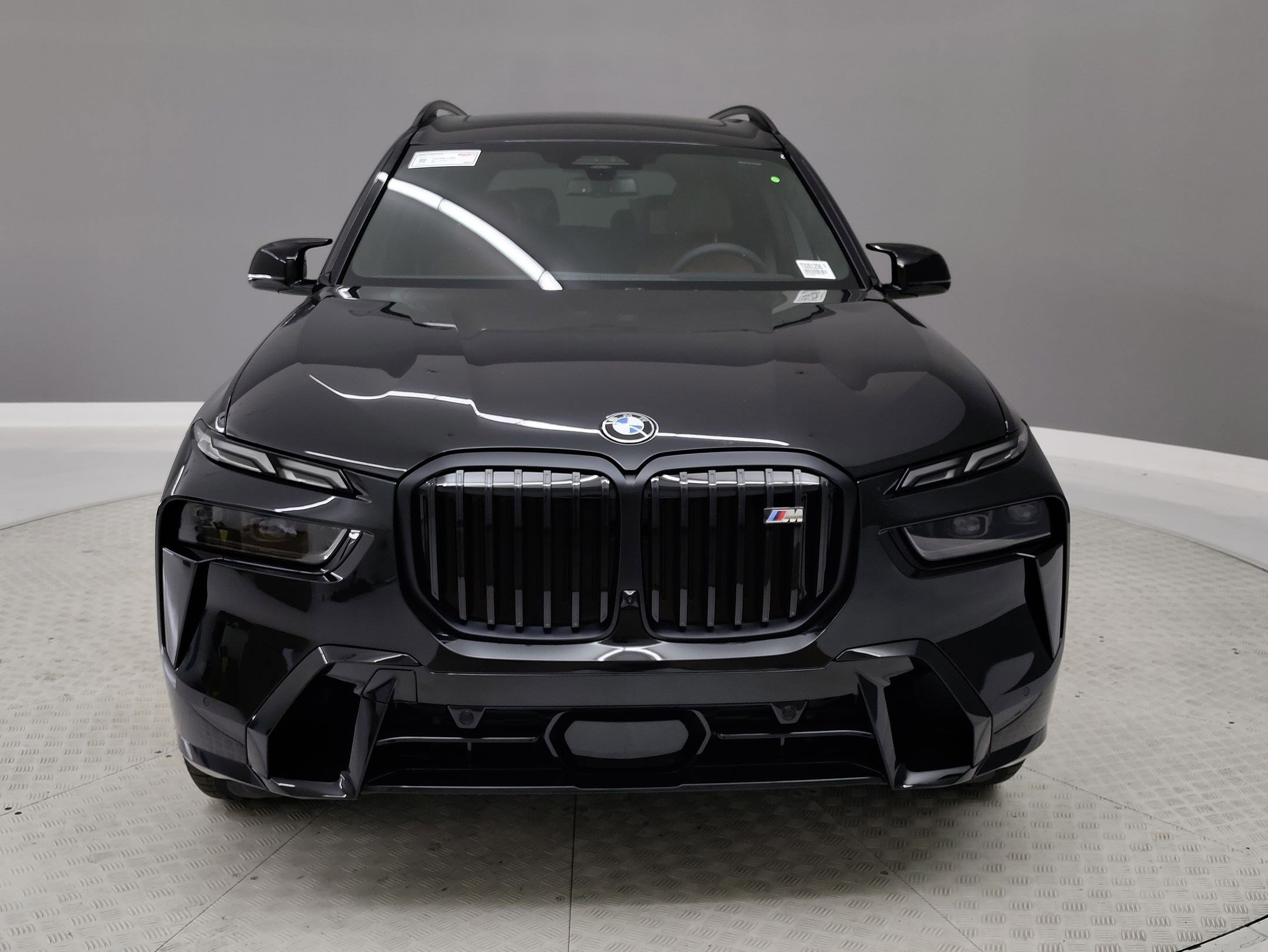 New 2026 BMW X7 M60i image 2