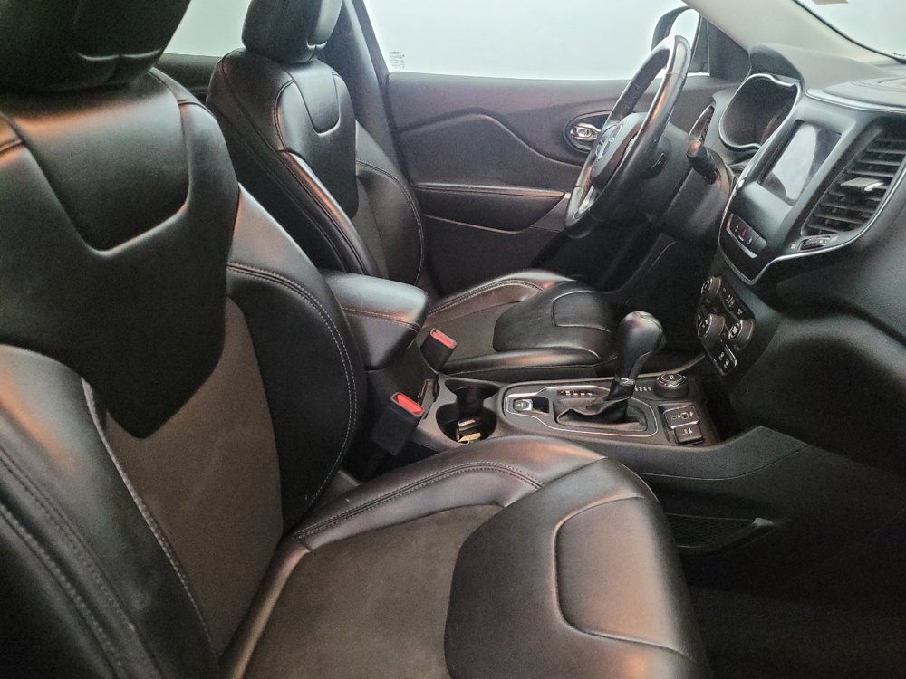 Used 2021 Jeep Cherokee Latitude Plus AWD/4WD image 21