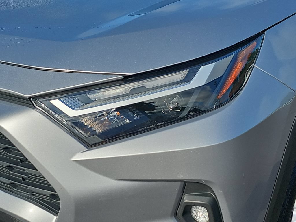 Used 2023 Toyota RAV4 XLE Premium FWD image 32