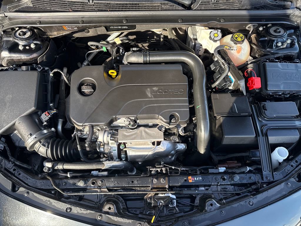 Used 2024 Chevrolet Malibu LT image 25