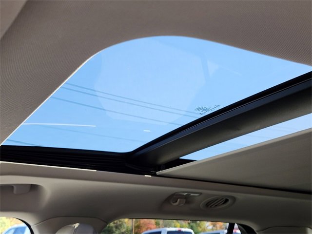 Certified 2022 Ford Explorer XLT w/ Equipment Group 202A image 21