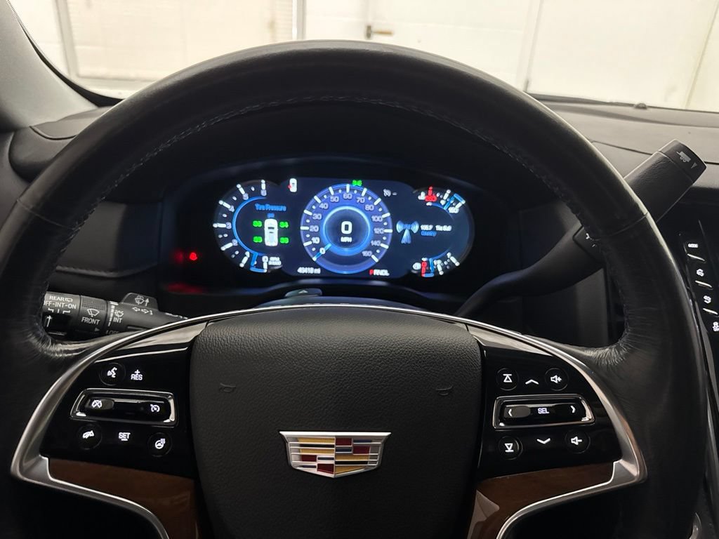 Used 2020 Cadillac Escalade ESV 4WD image 16