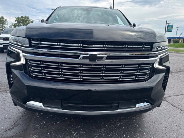 Used 2021 Chevrolet Tahoe Premier w/ Premium Package AWD/4WD image 9