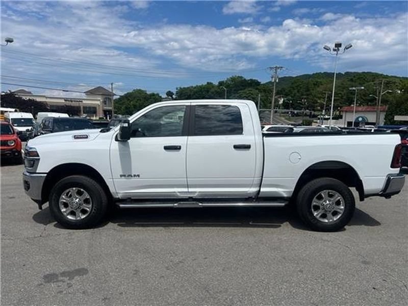 Used 2026 RAM 2500 Big Horn AWD/4WD image 45