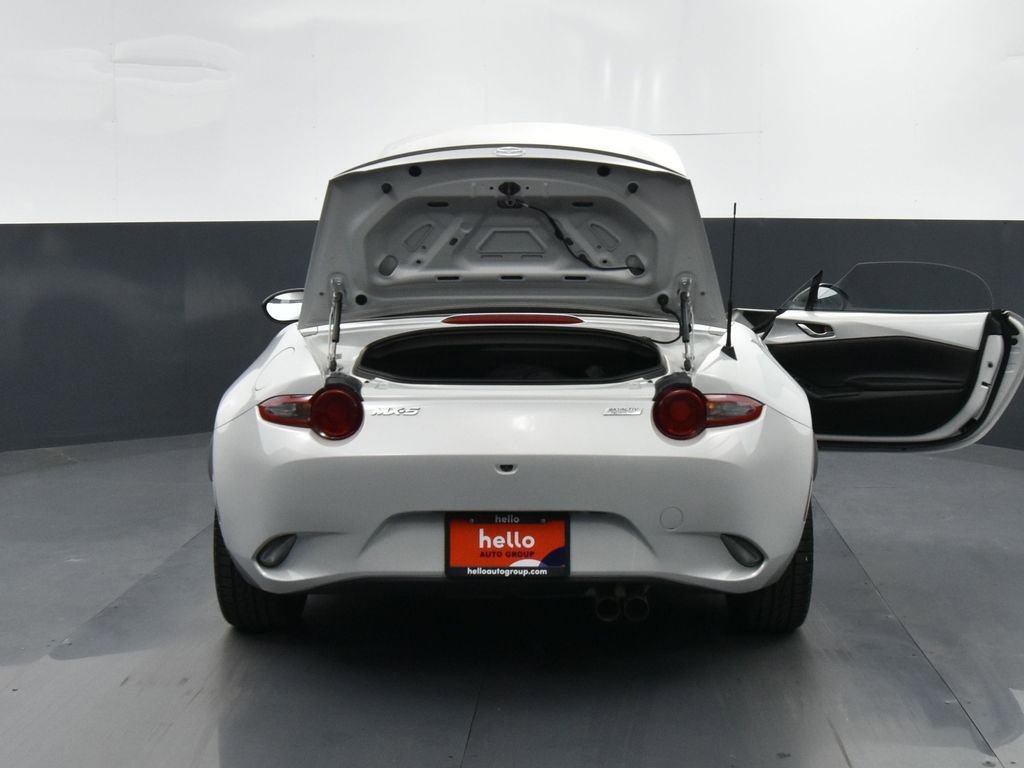 Used 2019 MAZDA MX-5 Miata Club image 35