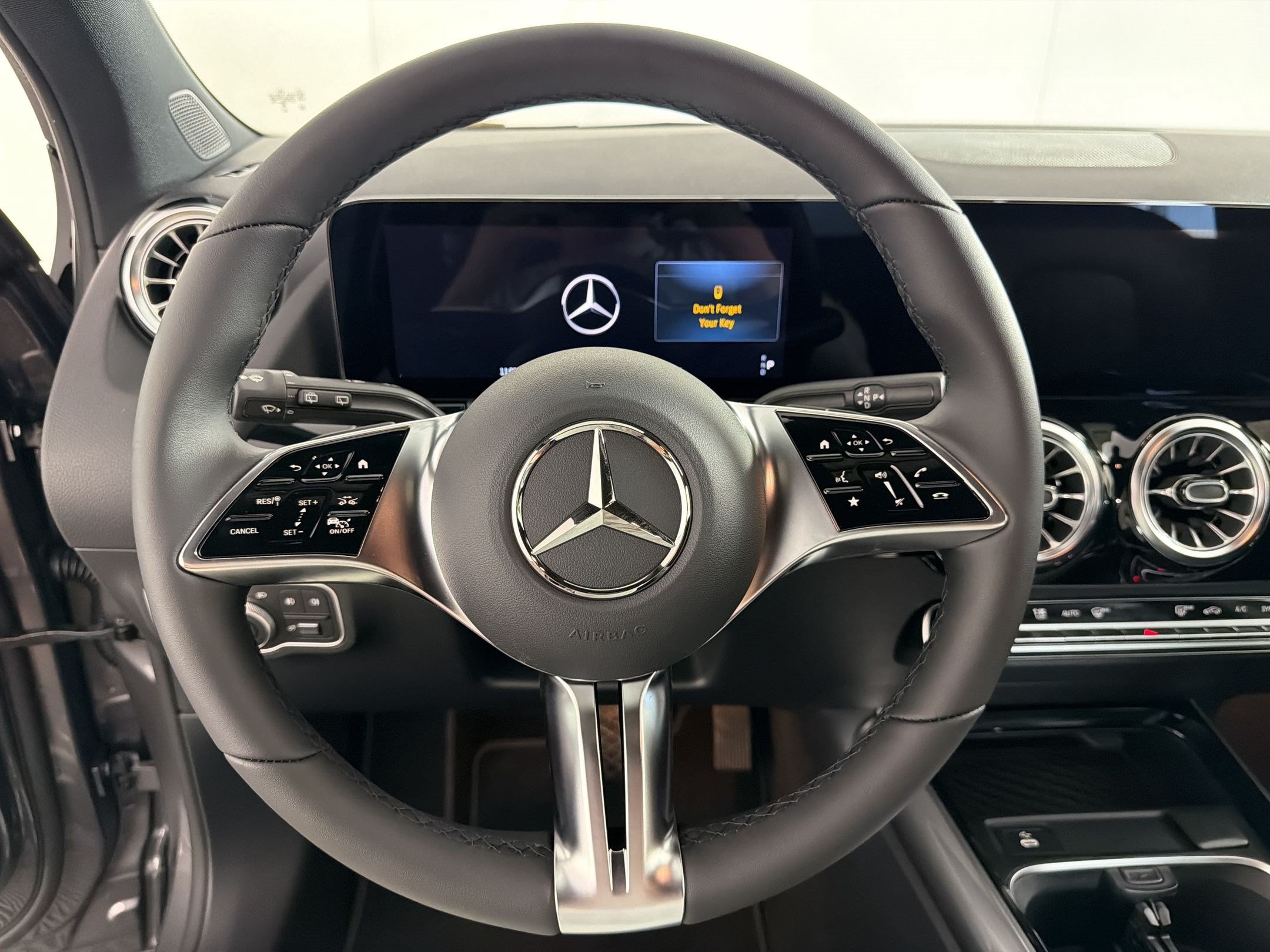 Used 2026 Mercedes-Benz GLA 250 4MATIC image 11
