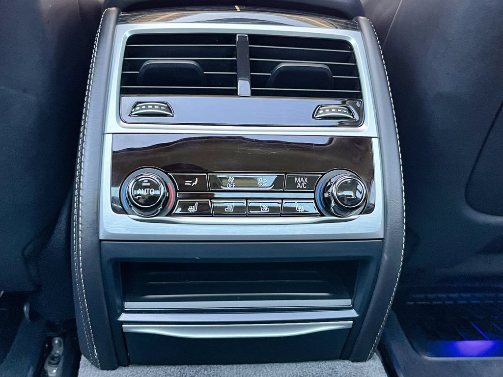 Used 2018 BMW M760i xDrive w/ Luxury Rear Seating Package AWD/4WD image 65