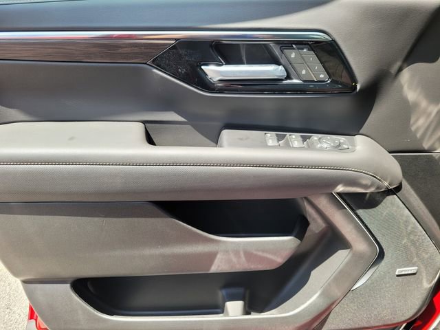 New 2025 Chevrolet Suburban Premier w/ Sun And Tow Package image 22