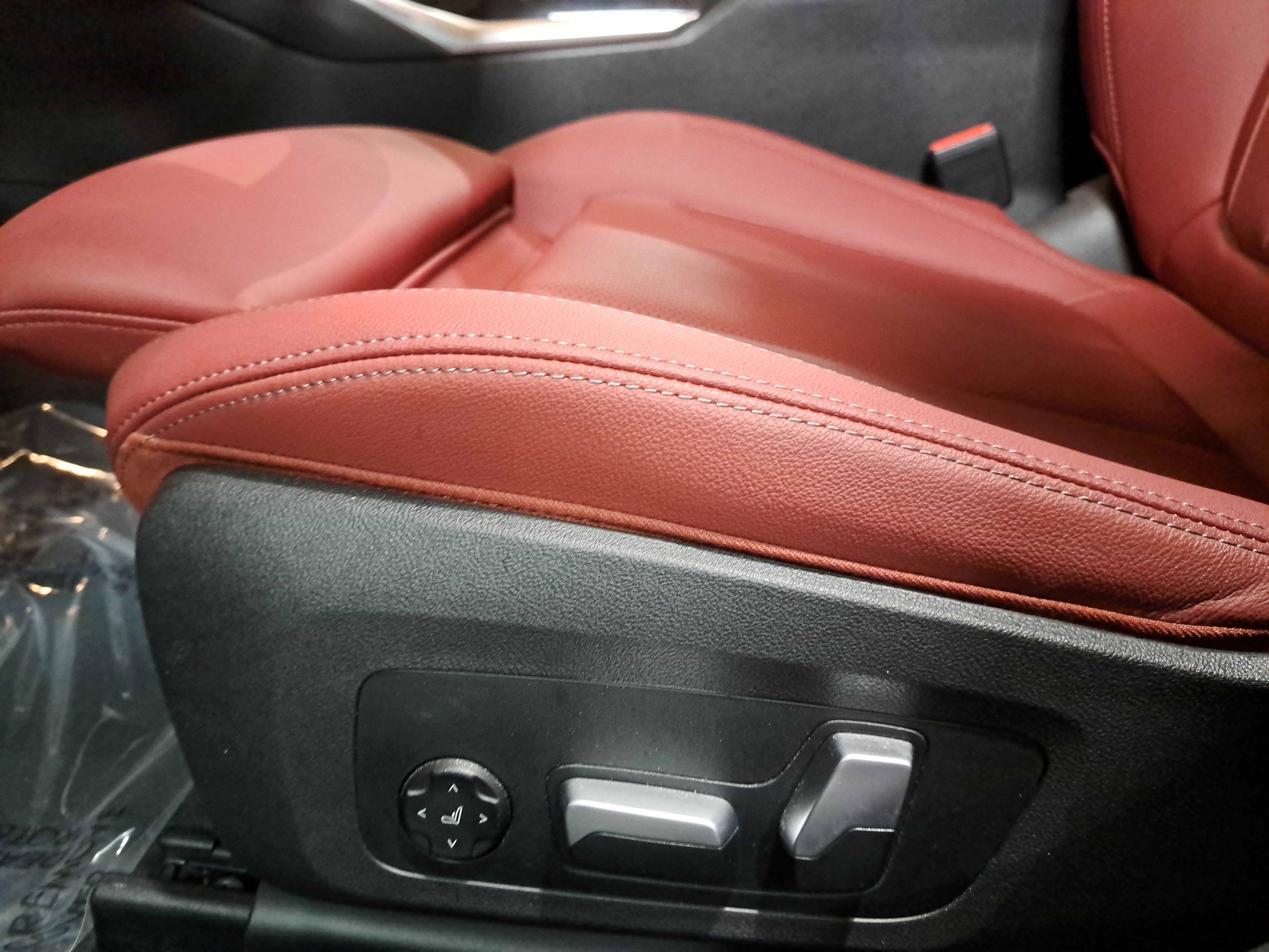 Certified 2024 BMW i4 eDrive35 w/ Premium Package RWD image 31