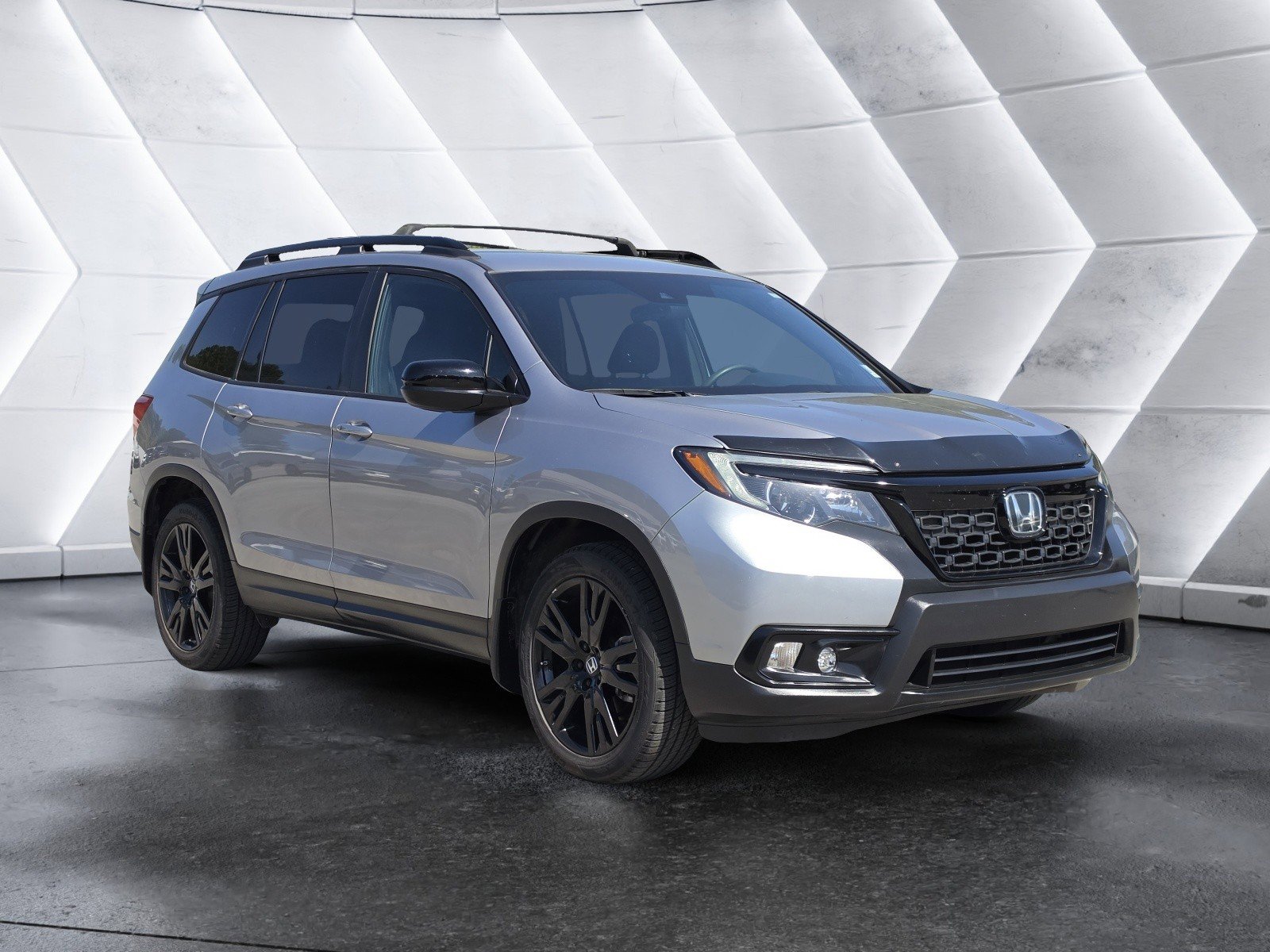 Used 2021 Honda Passport Sport image 2
