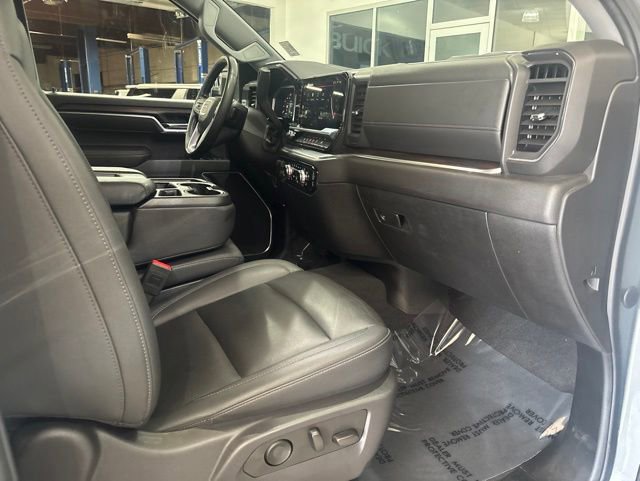 Used 2025 GMC Sierra 1500 SLT AWD/4WD image 36
