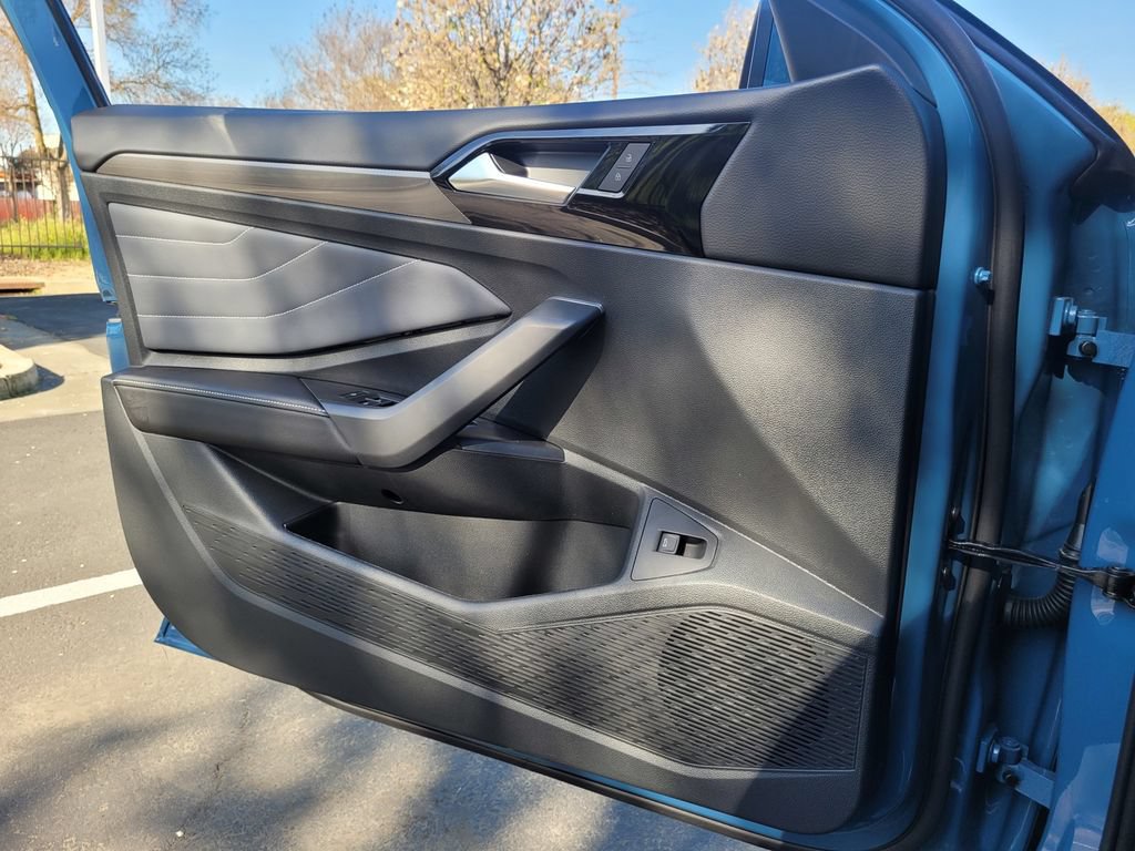 New 2026 Volkswagen Jetta SEL FWD image 25