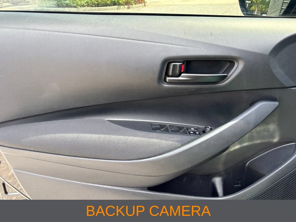 Used 2023 Toyota Corolla LE FWD image 3