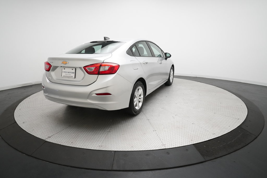 Used 2019 Chevrolet Cruze LS w/ LS Convenience Package FWD image 6